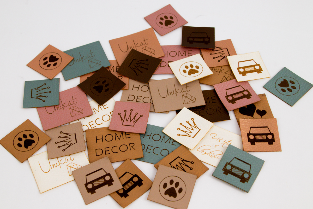 Štítky - koženkové, kožené, tkané