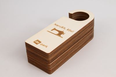 Visačka - Nerušiť, šijem! (10)