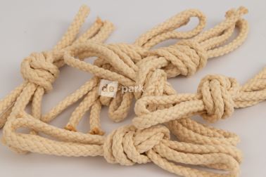 Šňůra - DO KAPUCE - vanilková