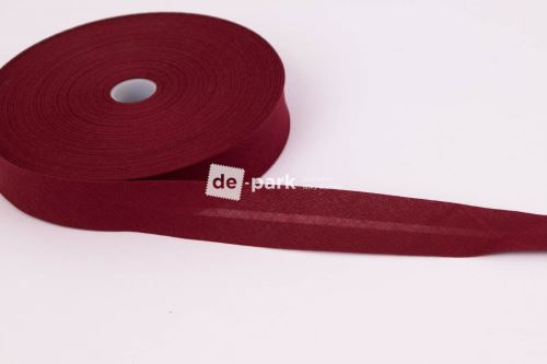 Šikmý proužek - vínová