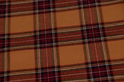 Tartan - skotská kostka - koňaková (4)
