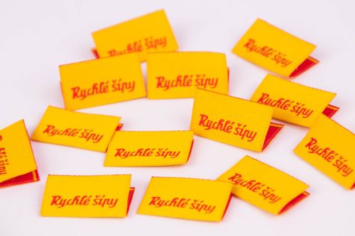 Tkaný štítek -  Rychlé šípy - do švu